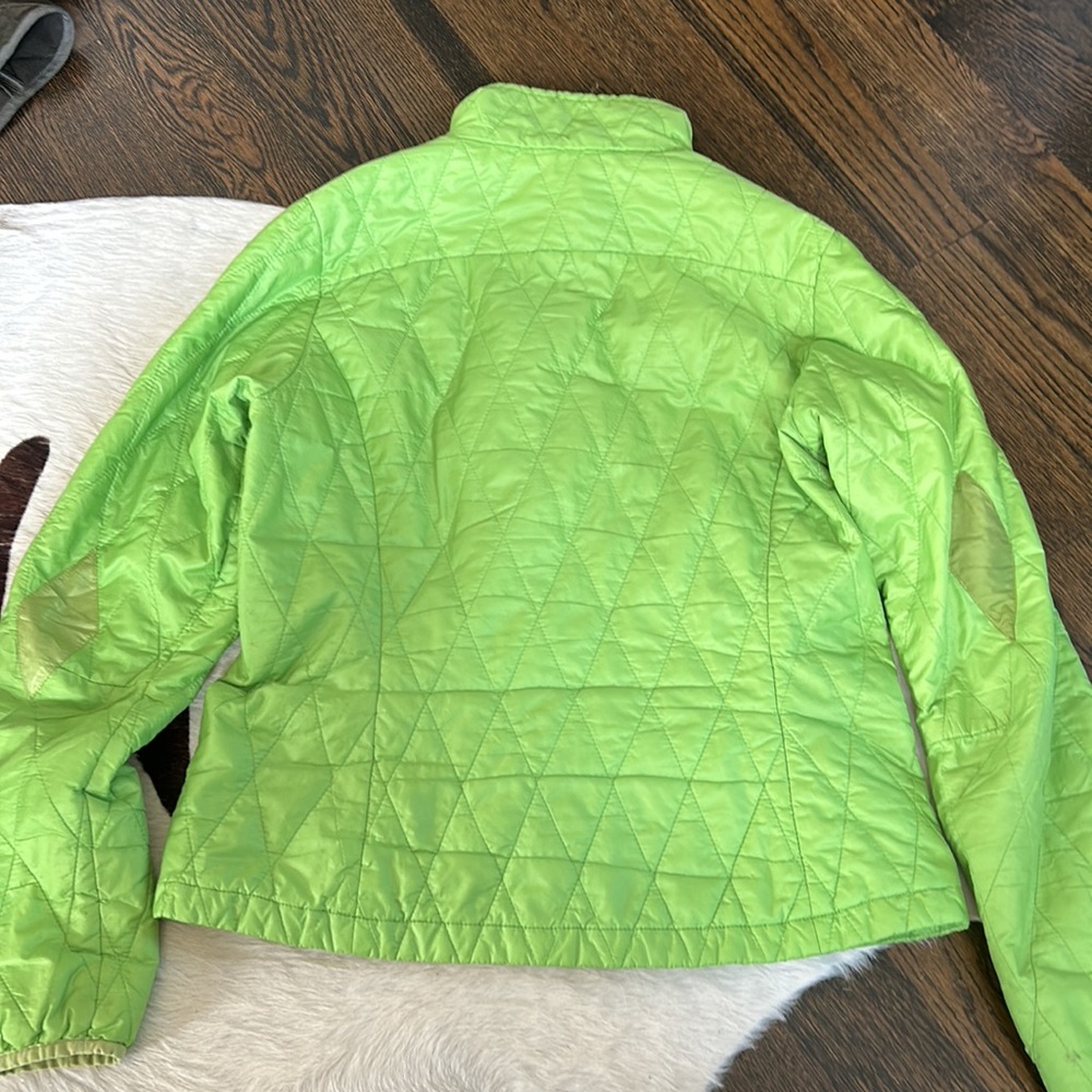 Patagonia Light Weight Long Sleeve Quilted Jacket - Picture 6 of 6